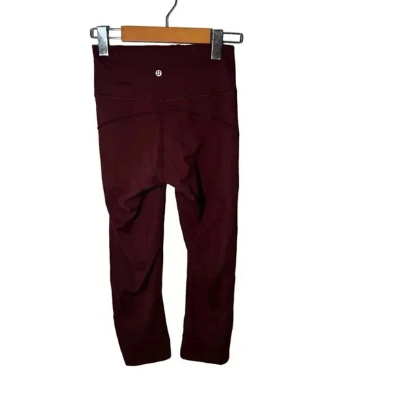 Lululemon Invigorate High-Rise Crop 17" Red Merlot 4 - Picture 8 of 9